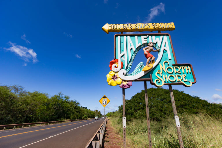 north shore sign in hawaii