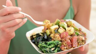ホノルルで味わうべき絶品グルメ11選 !現地で人気の食べ物を完全ガイド